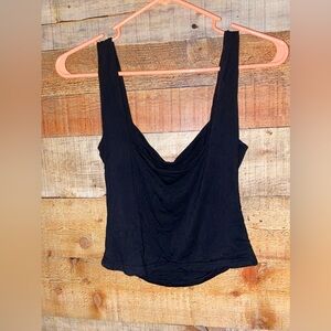 Woman’s Black Crop size medium